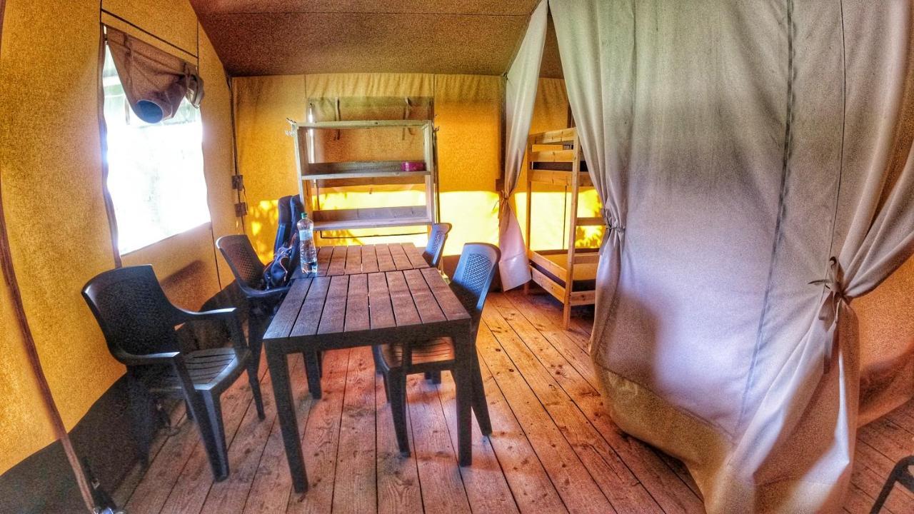 Camping Prima Hotel Tyn nad Vltavou Bagian luar foto