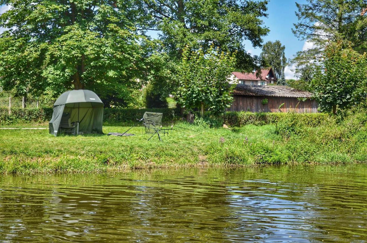 Camping Prima Hotel Tyn nad Vltavou Bagian luar foto