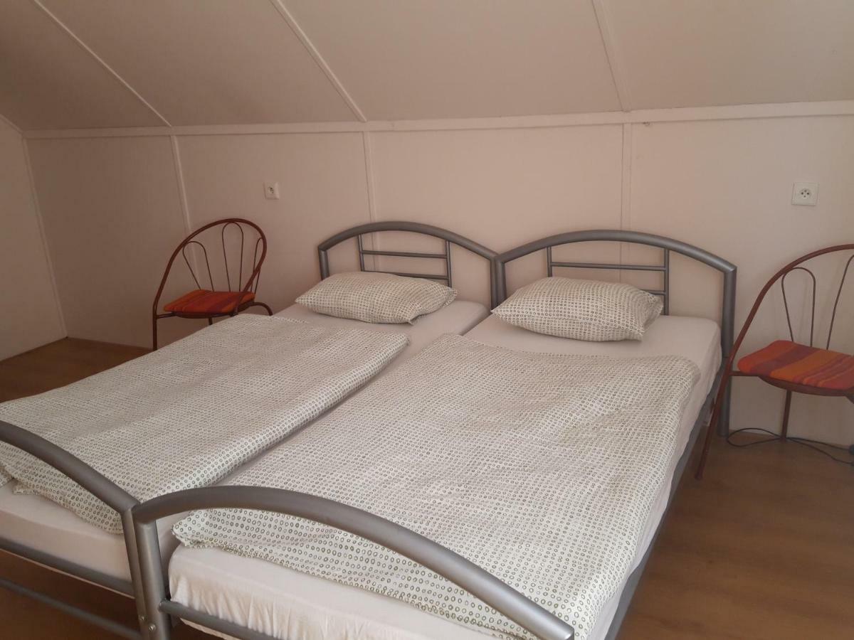 Camping Prima Hotel Tyn nad Vltavou Bagian luar foto